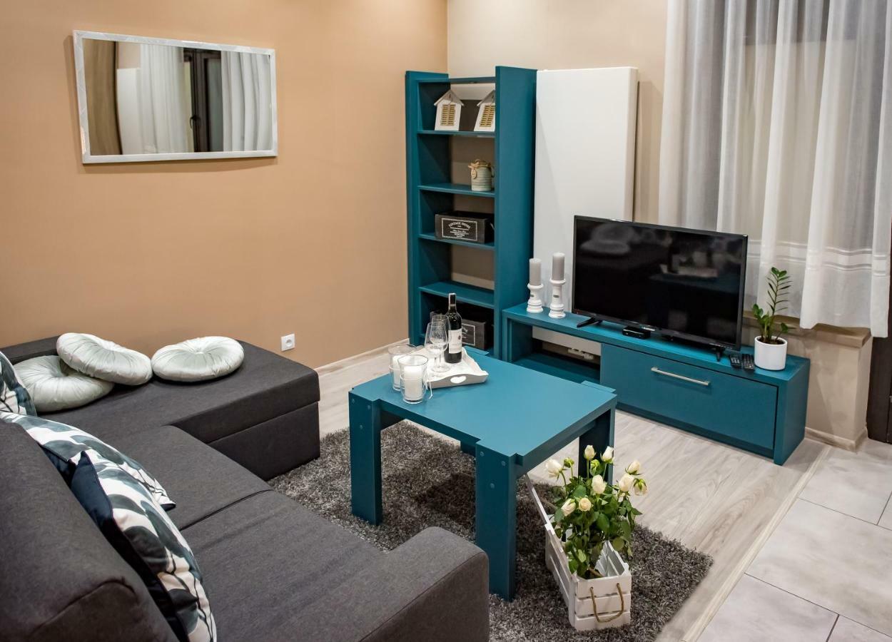 Апартаменти Apartament Nad Stawami Санок Екстер'єр фото
